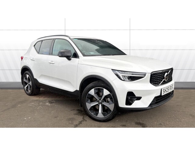 Main listing image - Volvo XC40