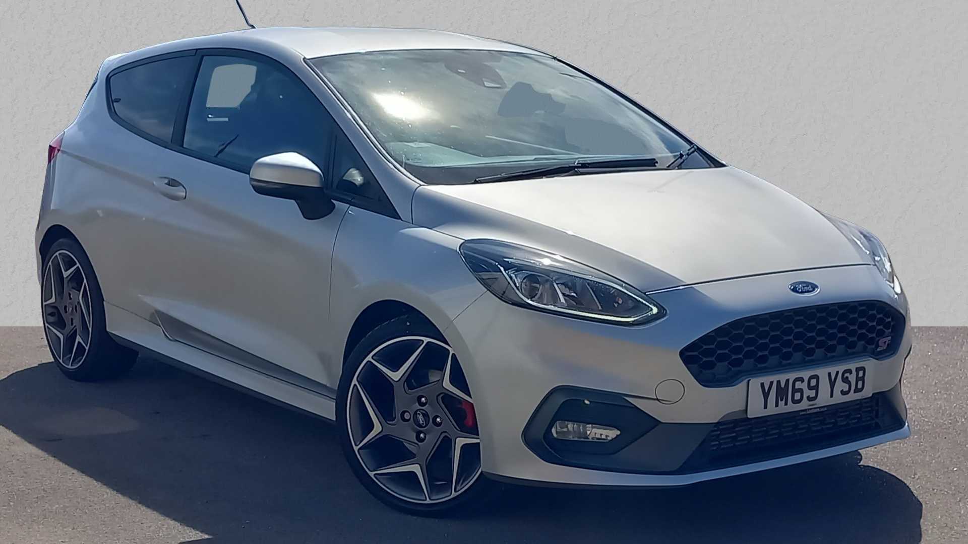 Main listing image - Ford Fiesta ST