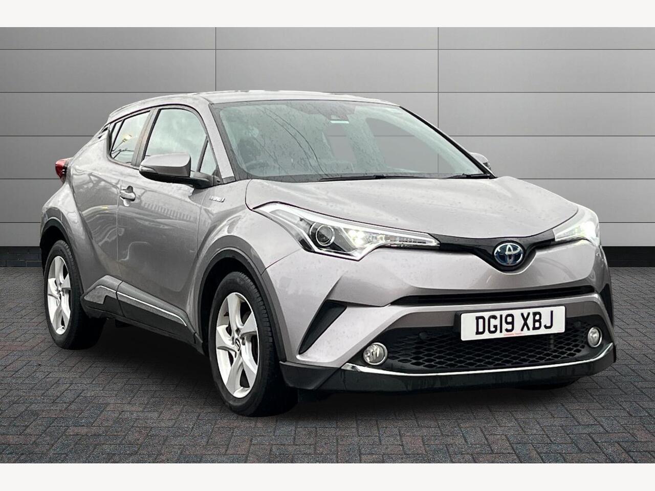 Main listing image - Toyota C-HR