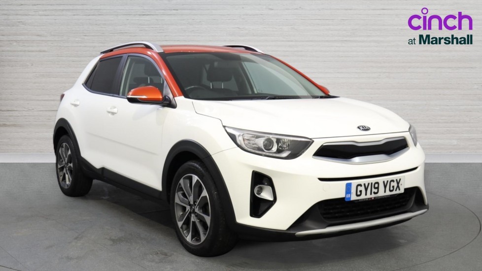 Main listing image - Kia Stonic