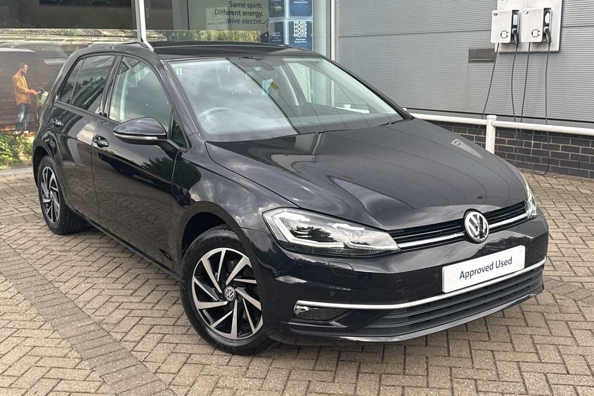 Main listing image - Volkswagen Golf