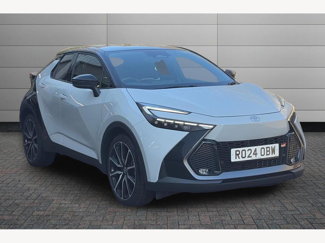 Main listing image - Toyota C-HR