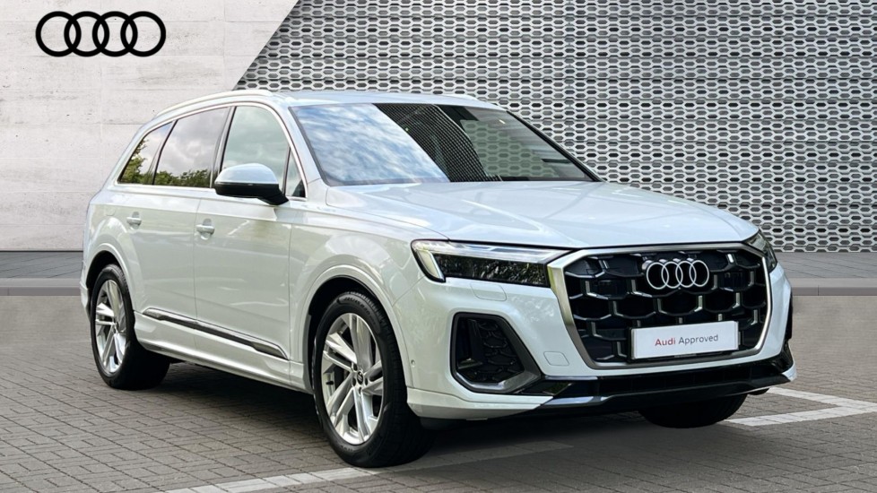 Main listing image - Audi Q7