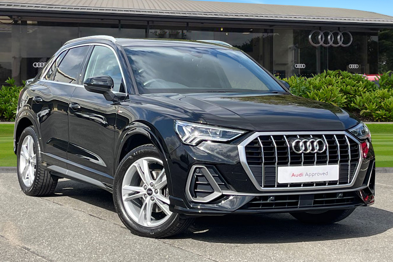 Main listing image - Audi Q3