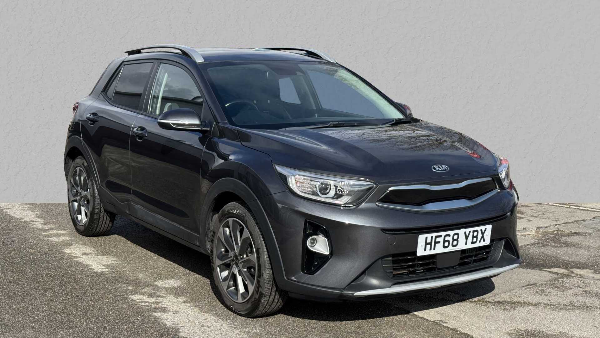 Main listing image - Kia Stonic