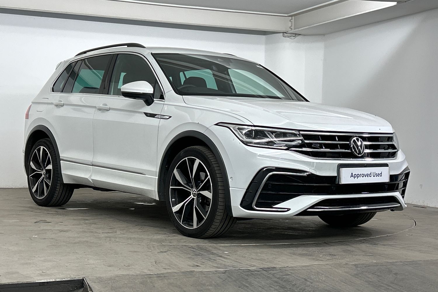 Main listing image - Volkswagen Tiguan