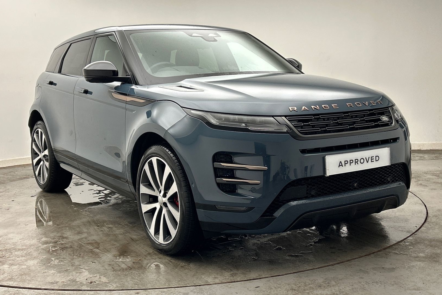 Main listing image - Land Rover Range Rover Evoque
