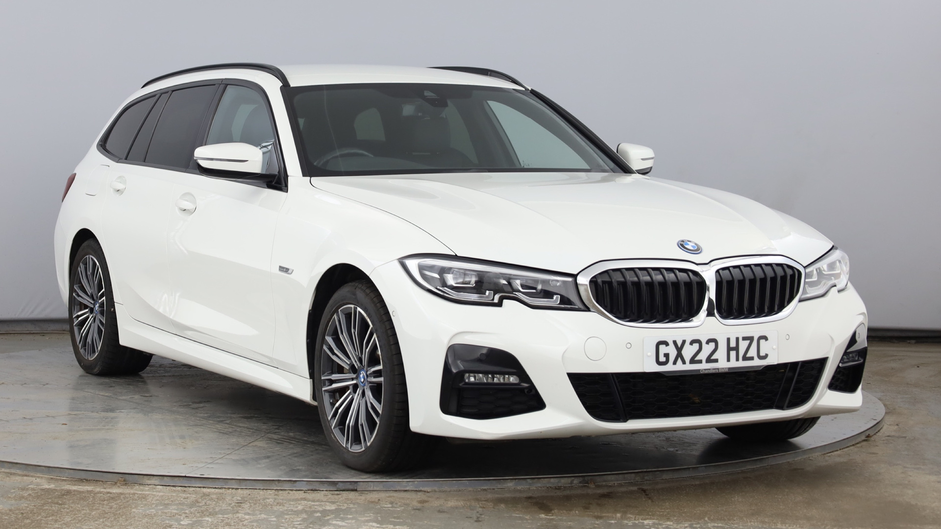 Main listing image - BMW 3 Series Touring