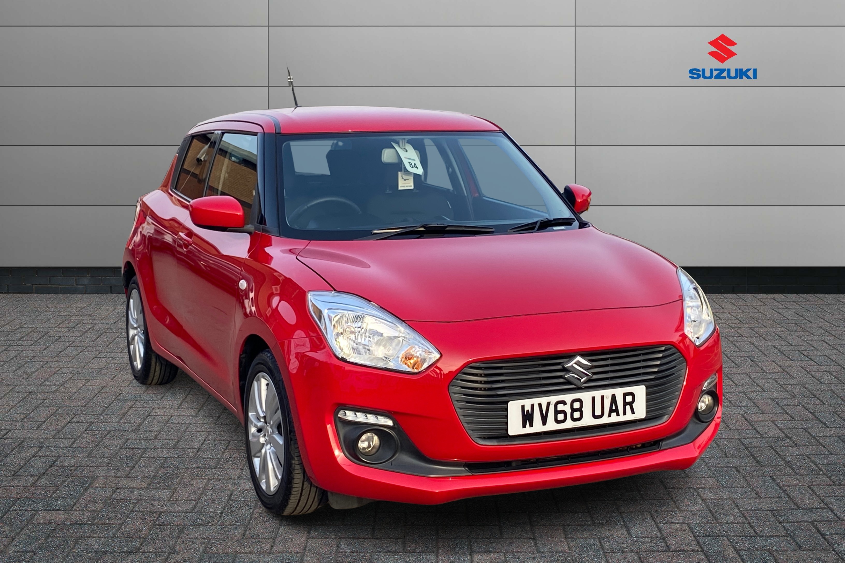 Main listing image - Suzuki Swift