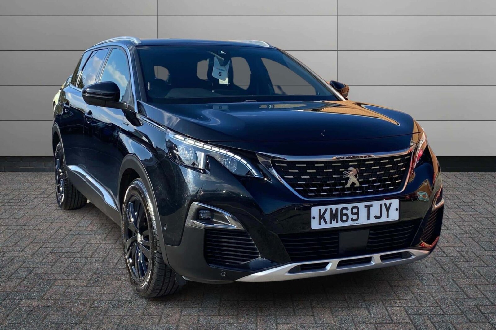 Main listing image - Peugeot 5008