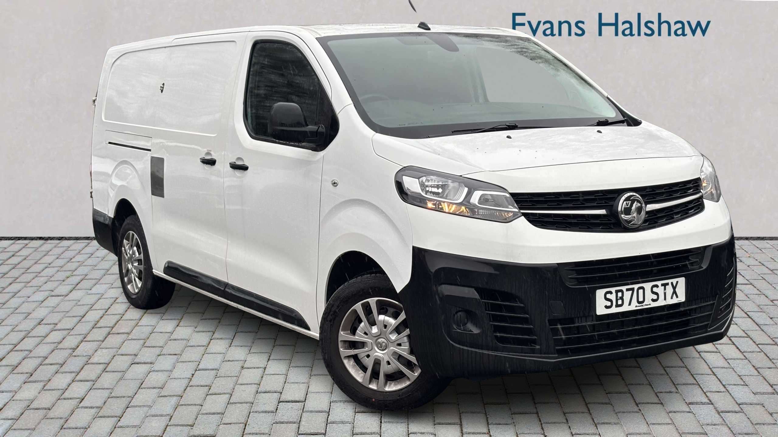 Main listing image - Vauxhall Vivaro