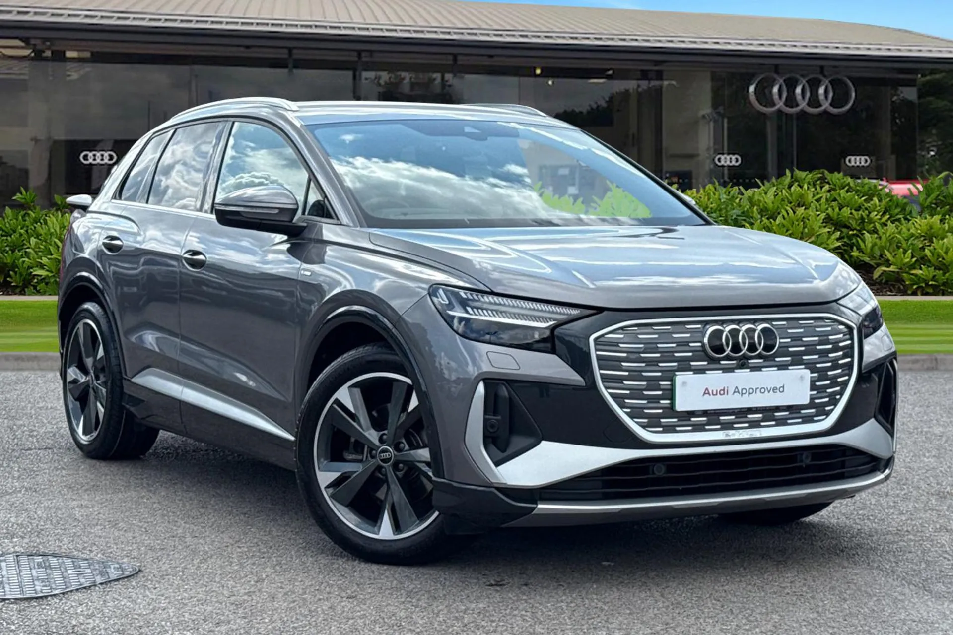 Main listing image - Audi Q4