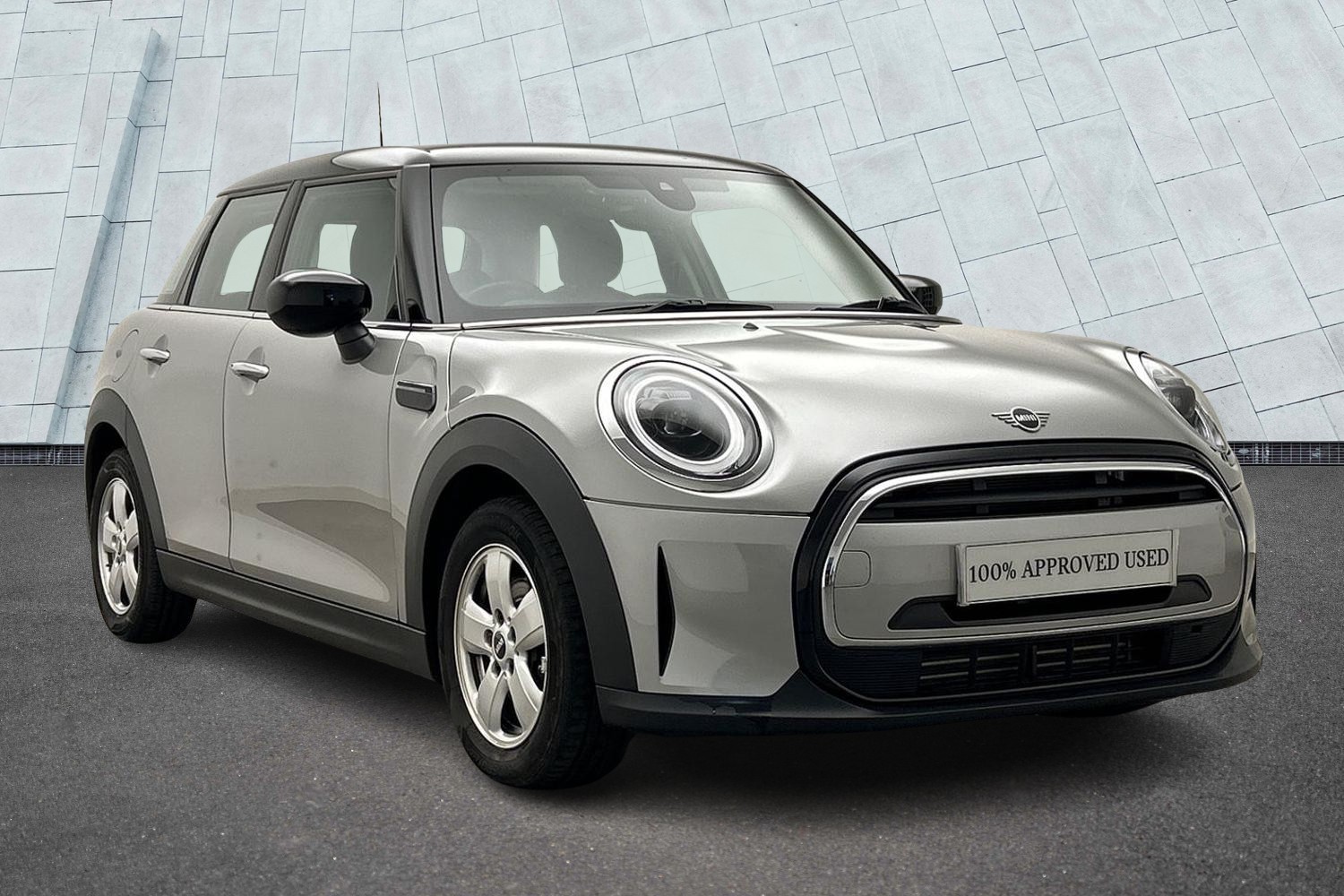 Main listing image - MINI Hatchback 5dr