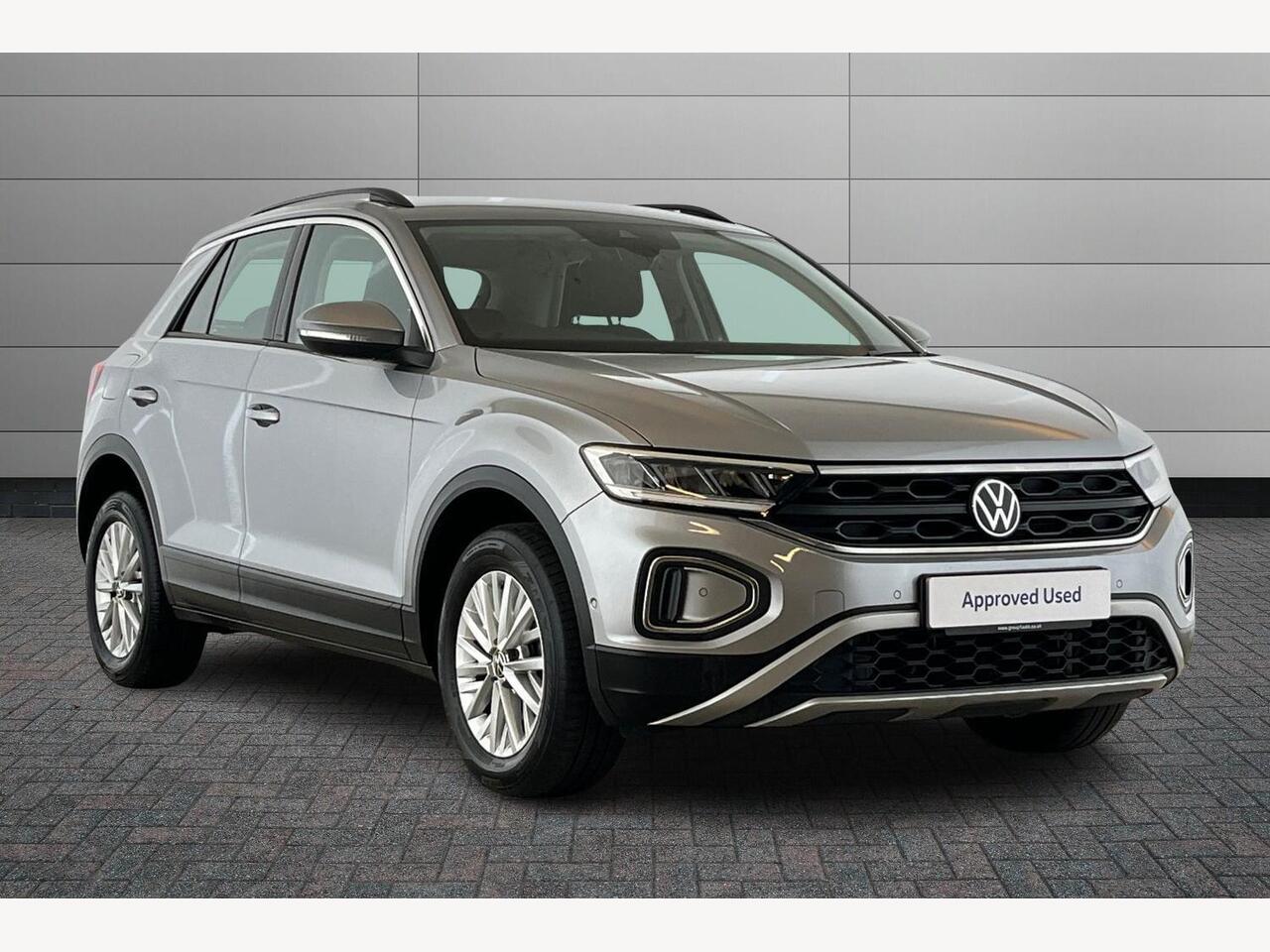 Main listing image - Volkswagen T-Roc