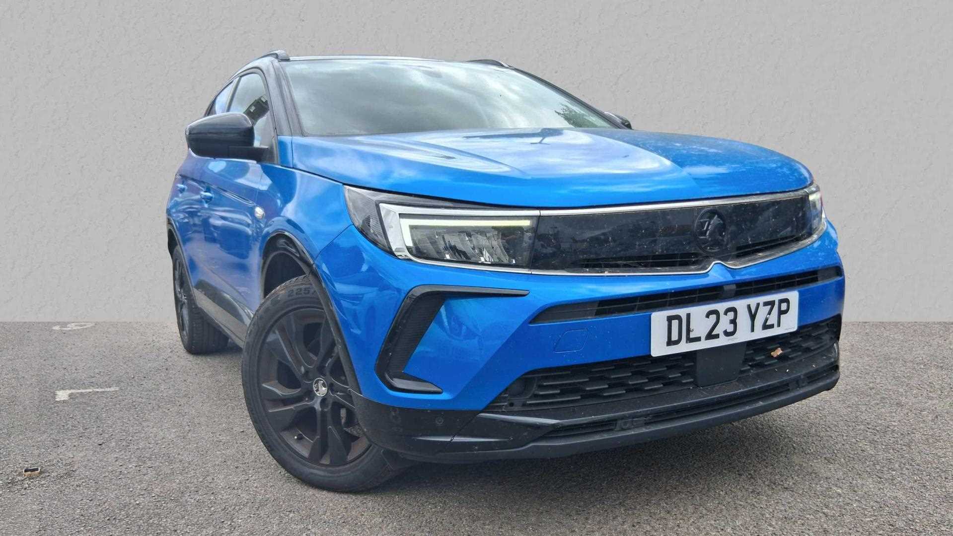 Main listing image - Vauxhall Grandland