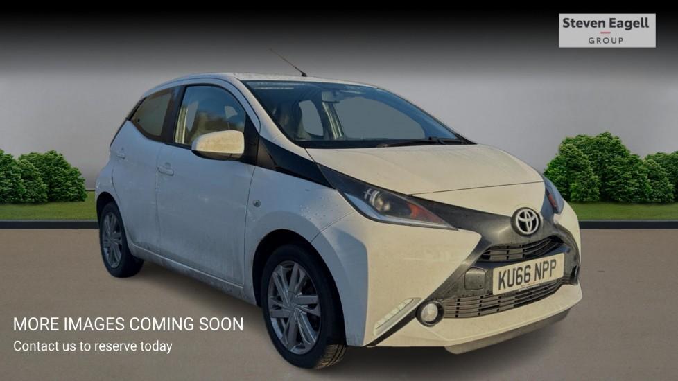 Main listing image - Toyota Aygo