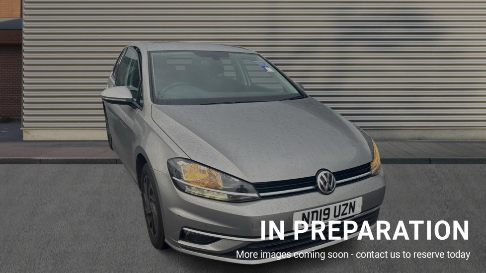 Main listing image - Volkswagen Golf