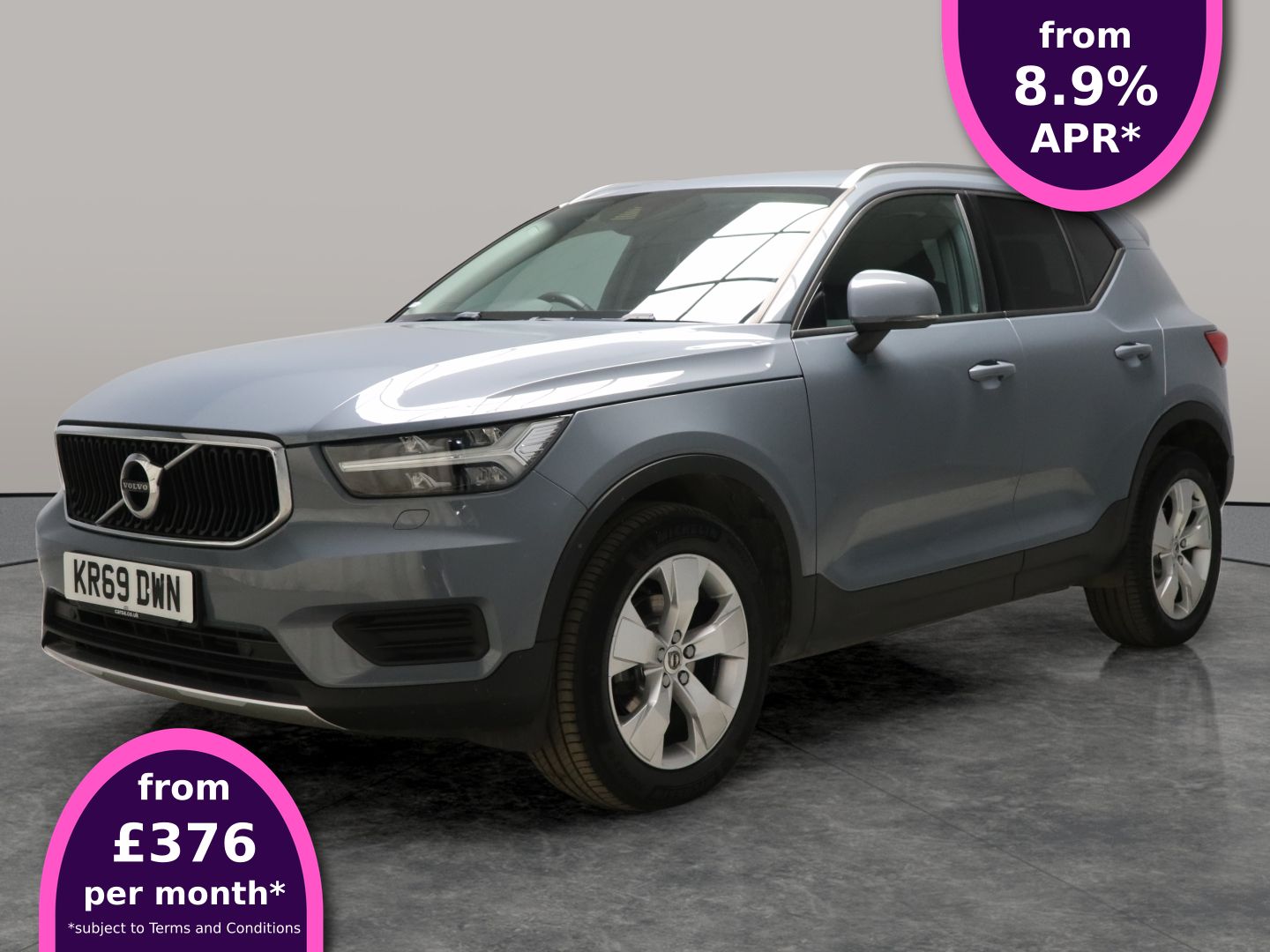 Main listing image - Volvo XC40