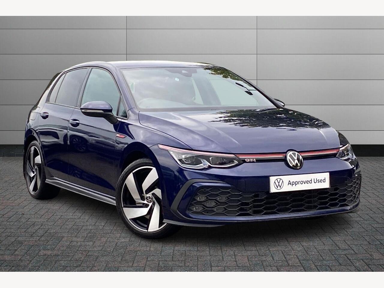 Main listing image - Volkswagen Golf