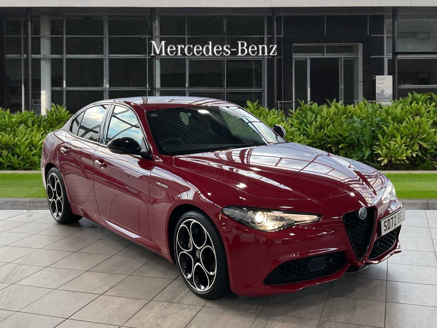 Main listing image - Alfa Romeo Giulia