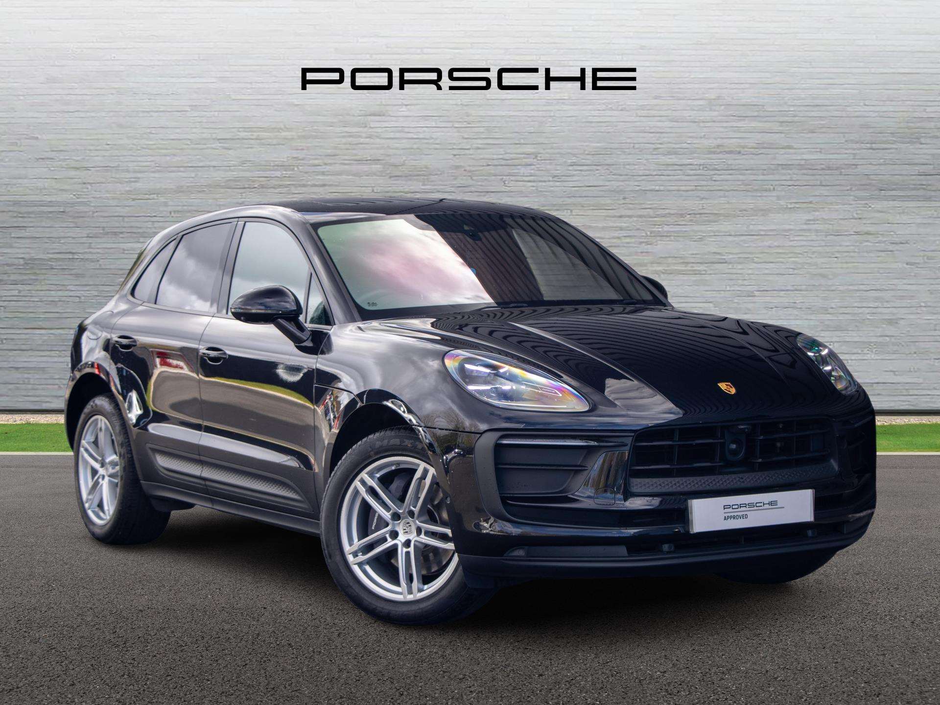Main listing image - Porsche Macan