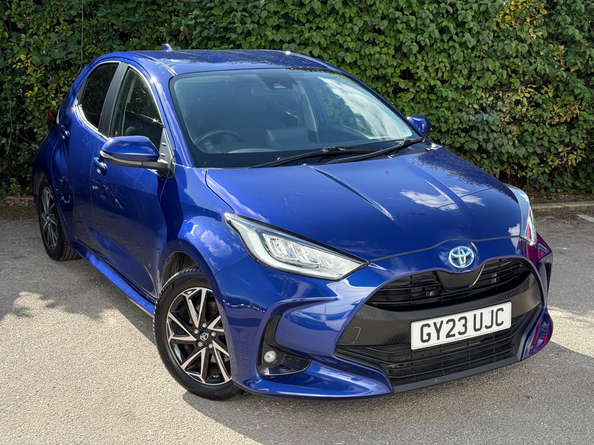 Main listing image - Toyota Yaris