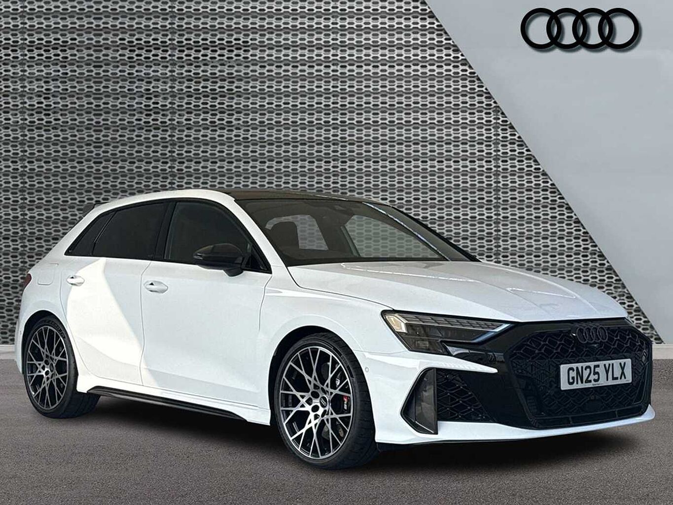 Main listing image - Audi RS3