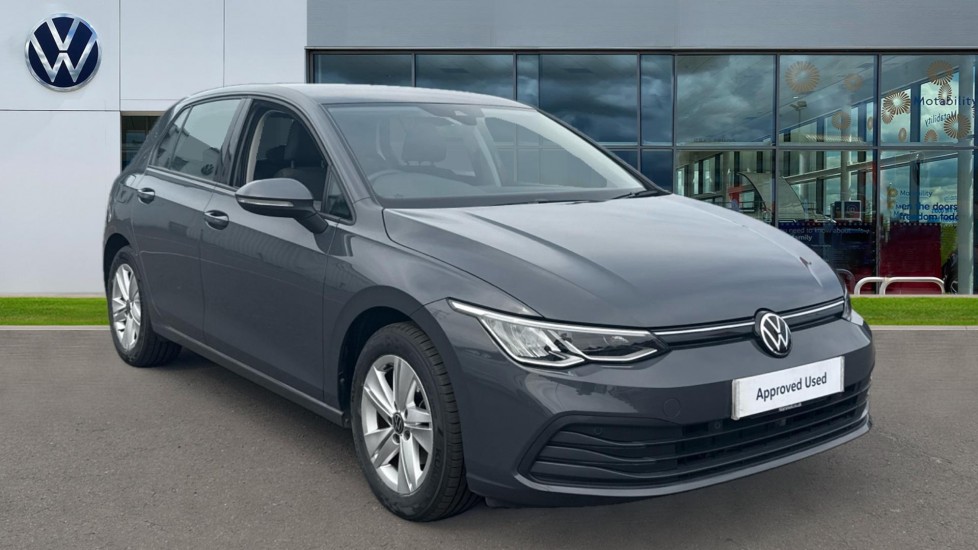 Main listing image - Volkswagen Golf