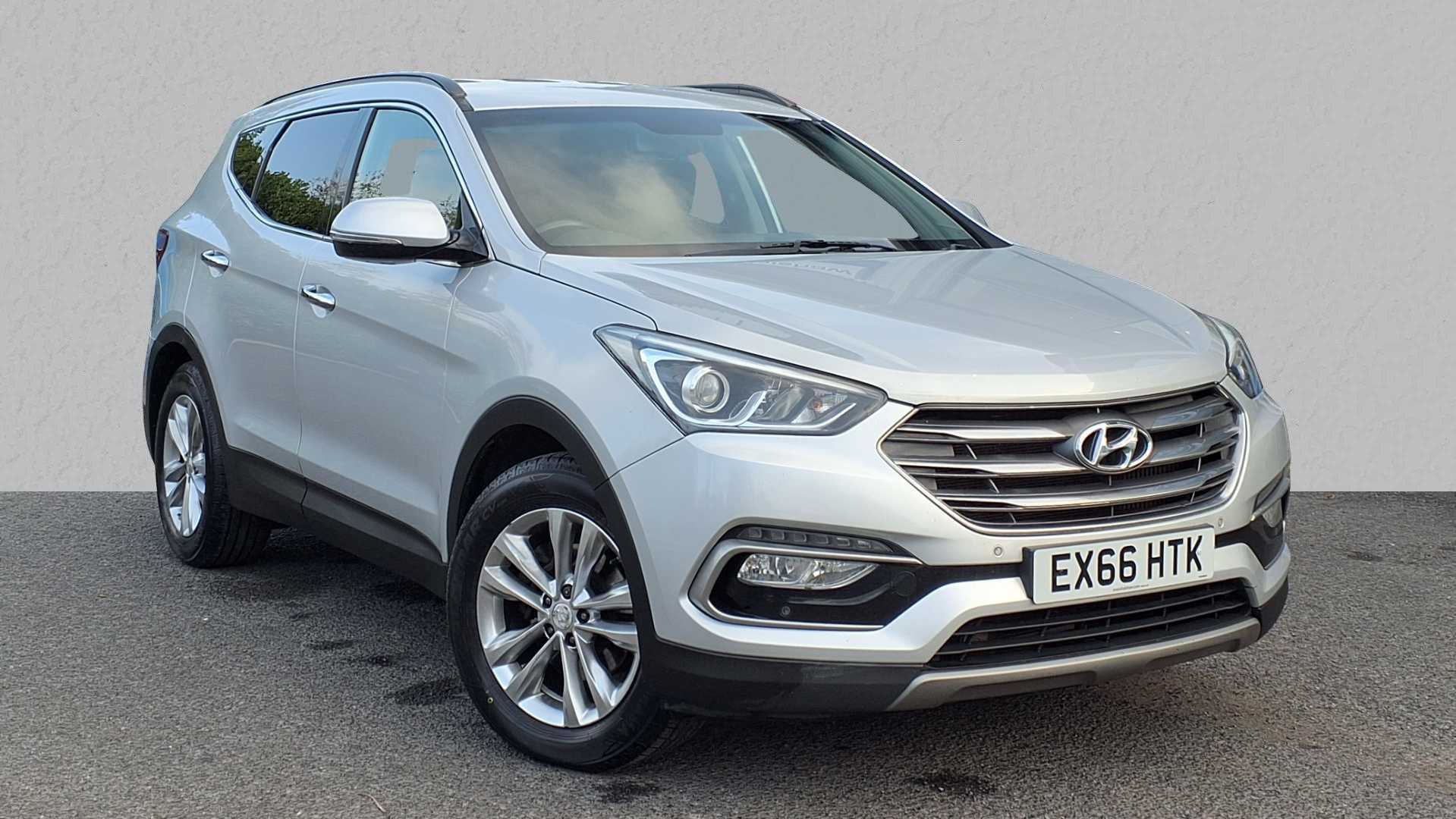 Main listing image - Hyundai Santa Fe