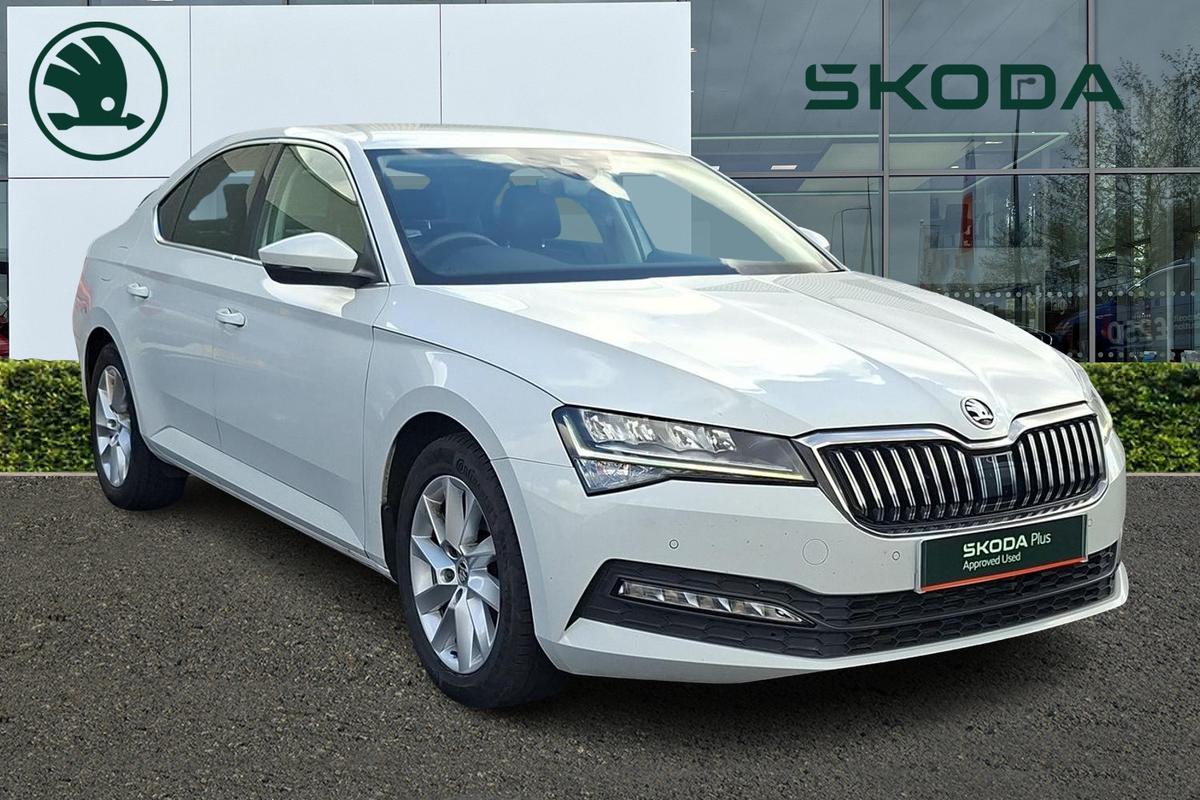 Main listing image - Skoda Superb