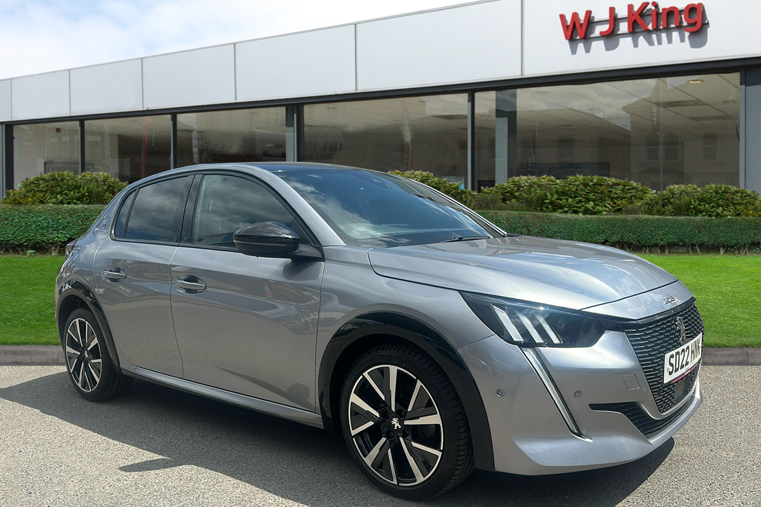 Main listing image - Peugeot 208