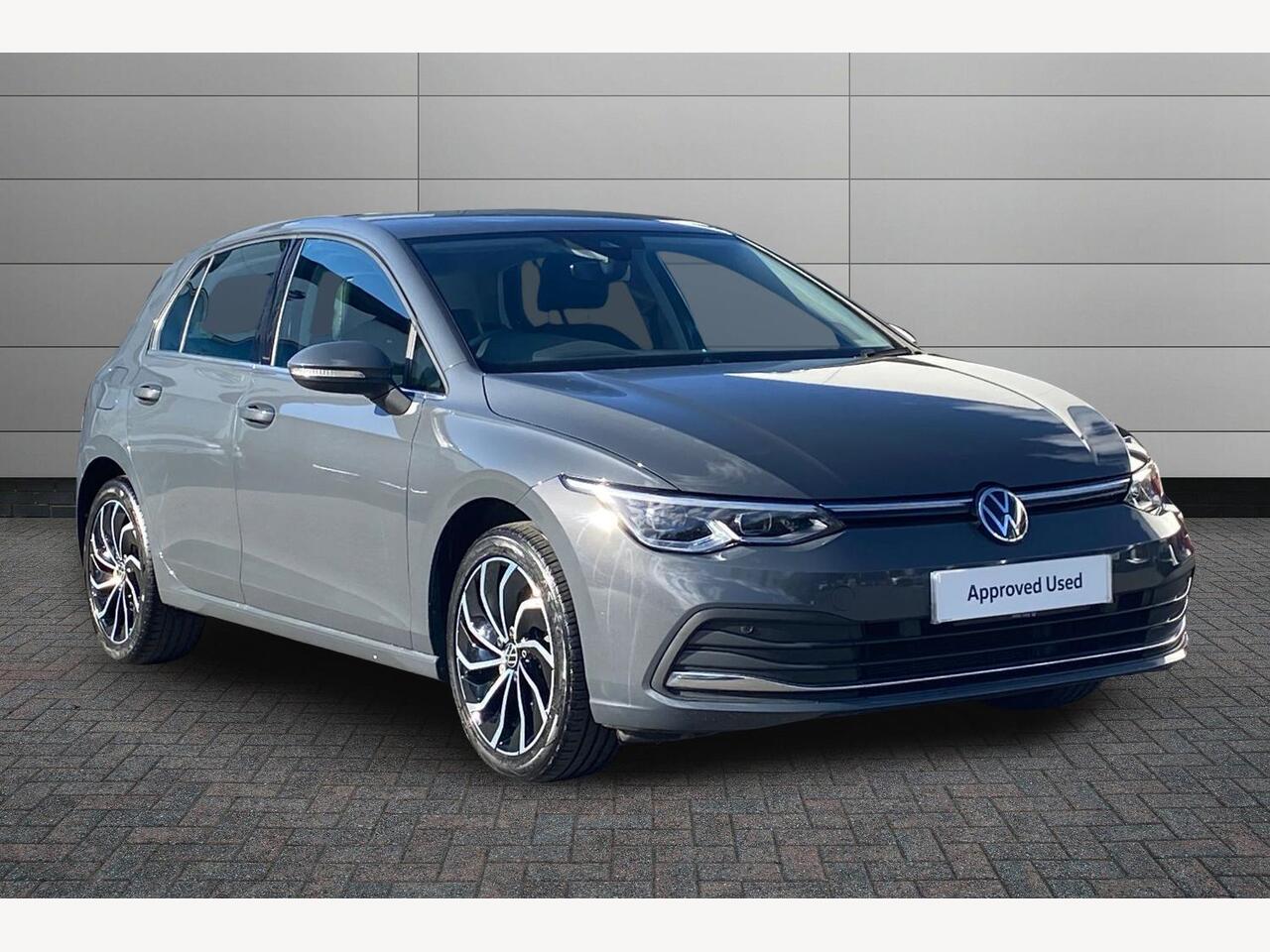 Main listing image - Volkswagen Golf