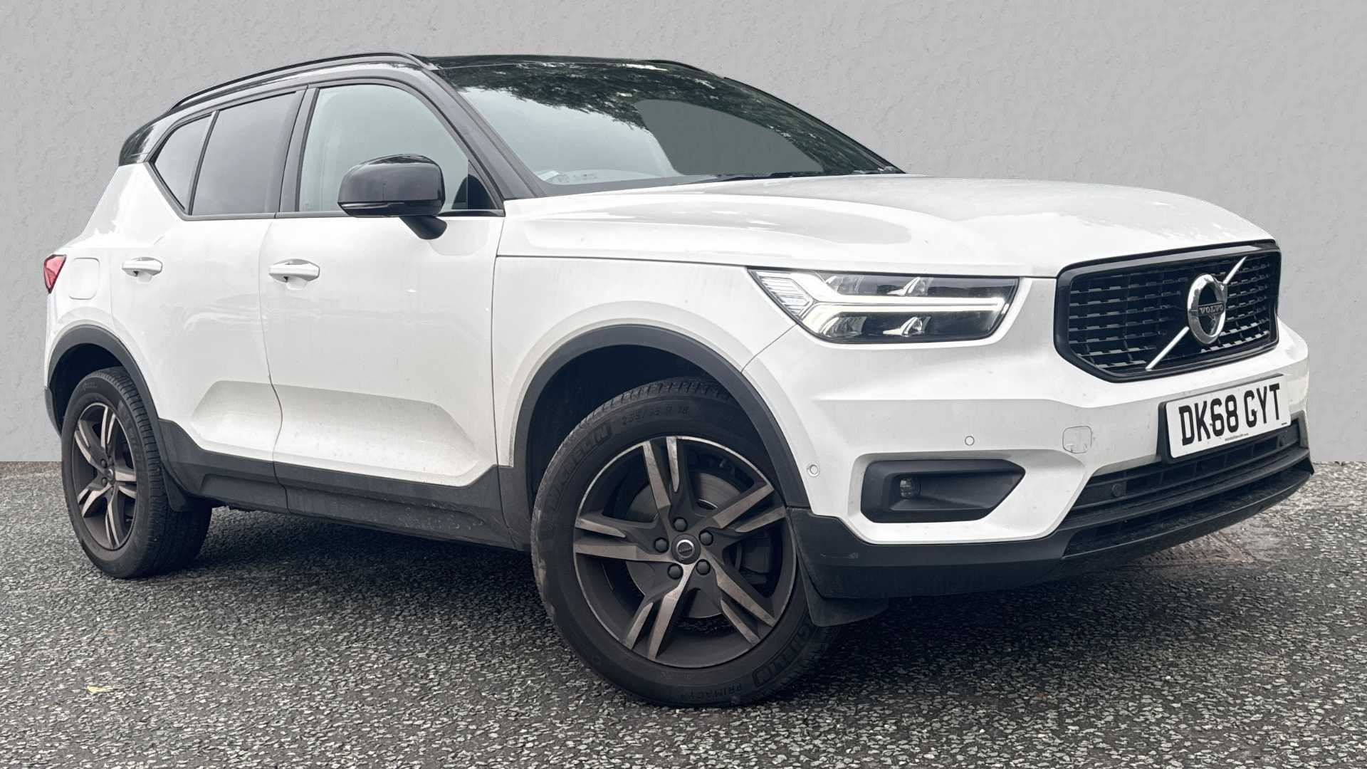 Main listing image - Volvo XC40