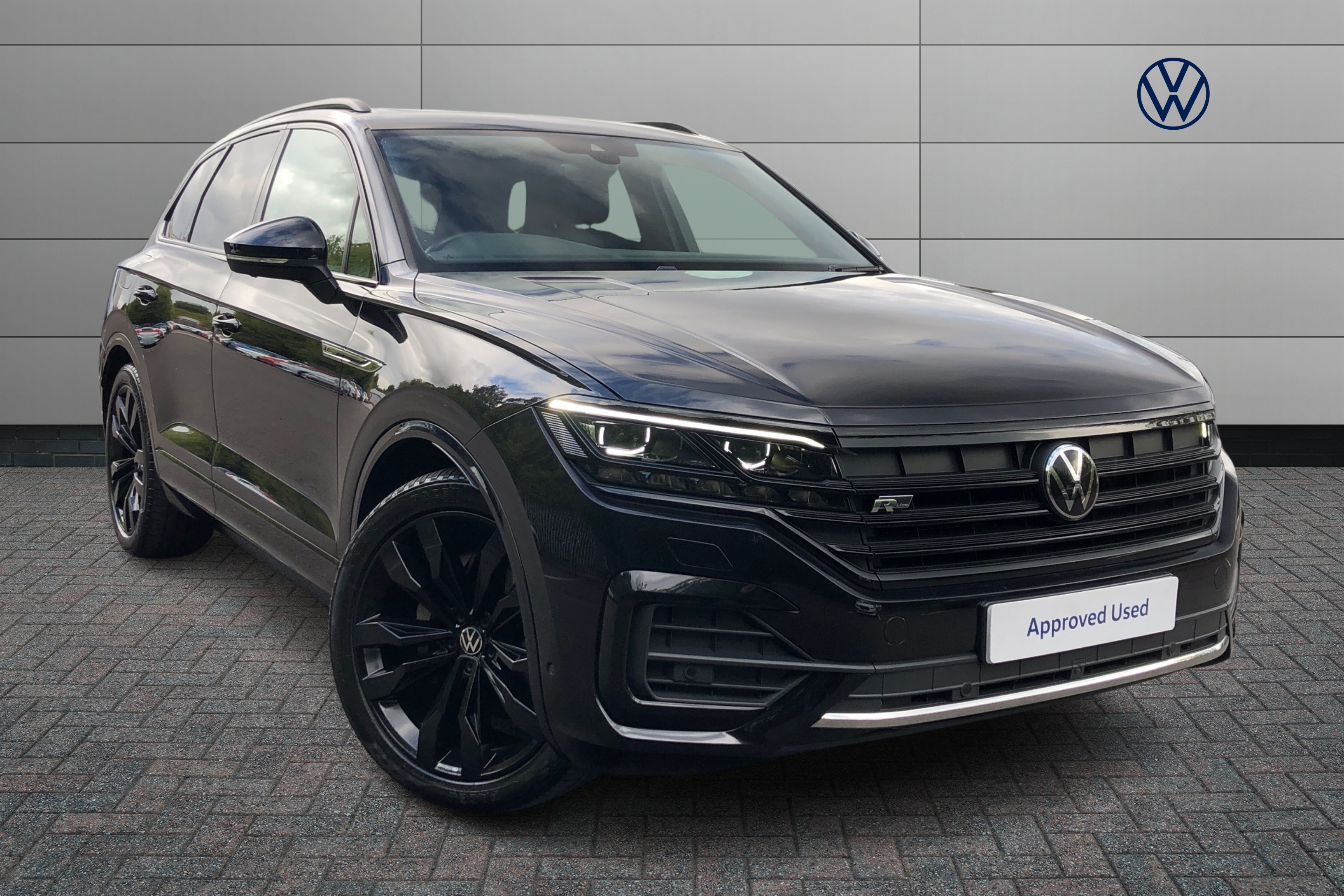 Main listing image - Volkswagen Touareg