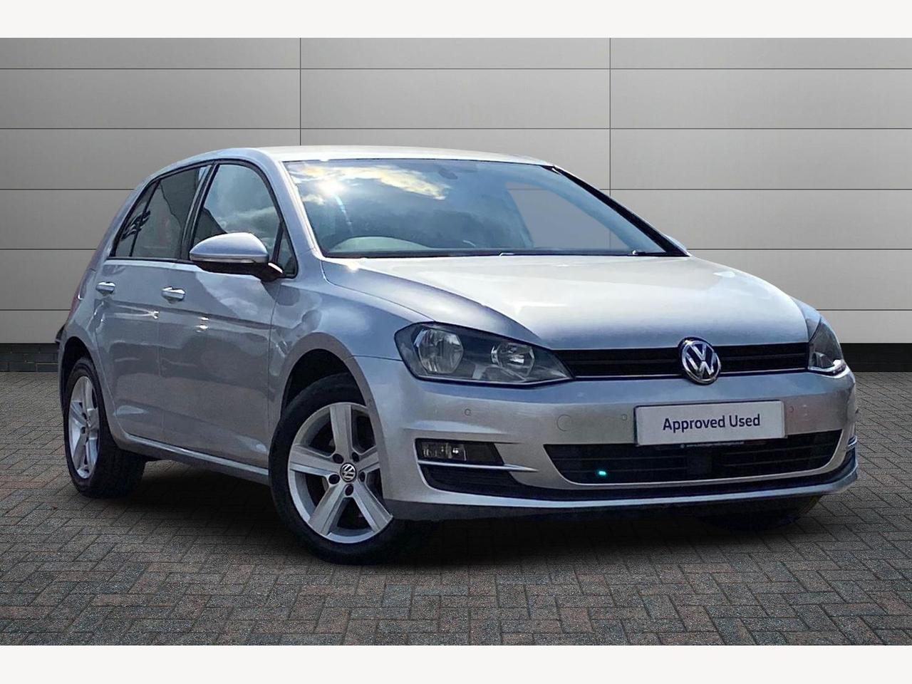 Main listing image - Volkswagen Golf