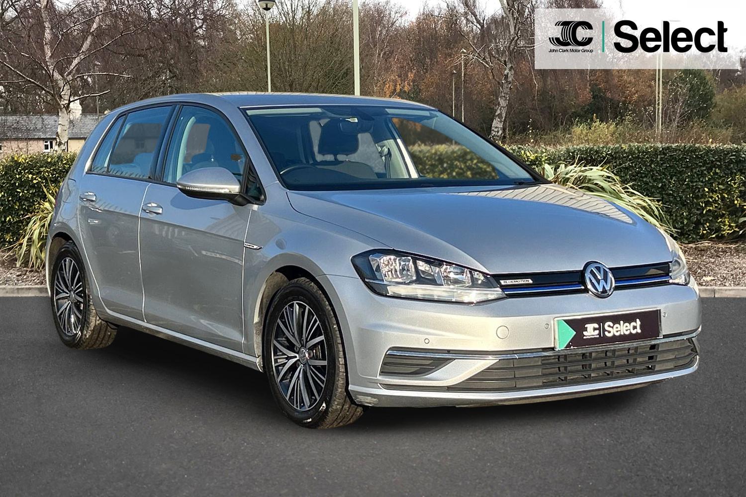 Main listing image - Volkswagen Golf