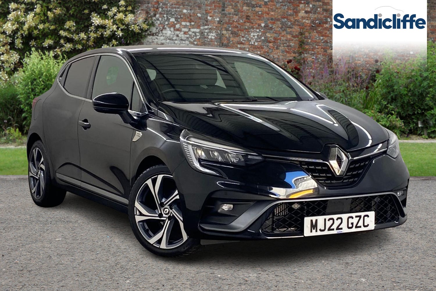 Main listing image - Renault Clio