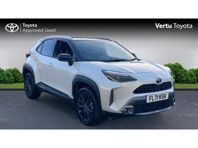 Main listing image - Toyota Yaris Cross