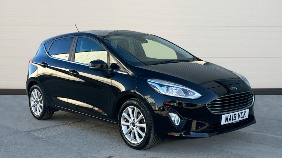 Main listing image - Ford Fiesta