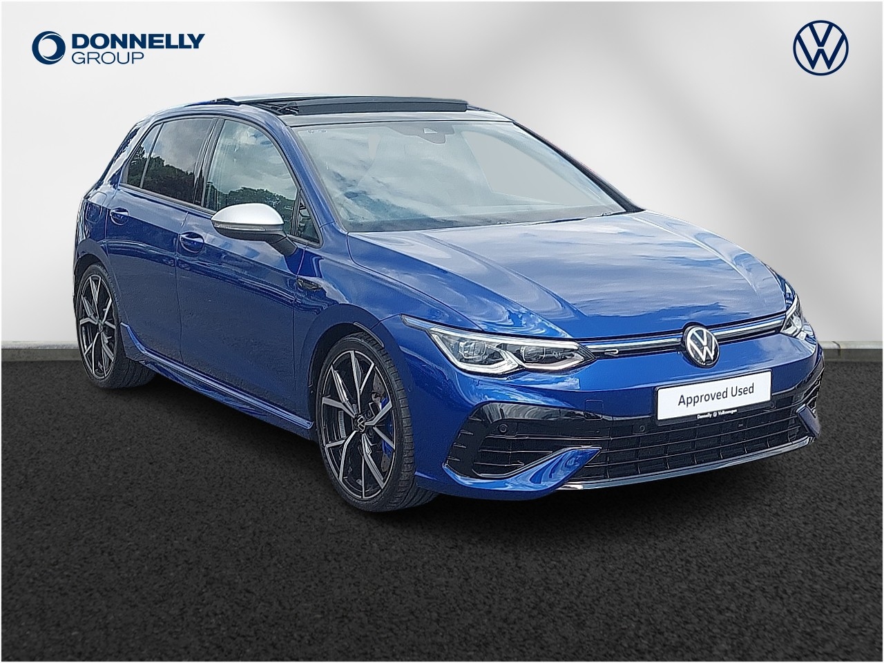 Main listing image - Volkswagen Golf R