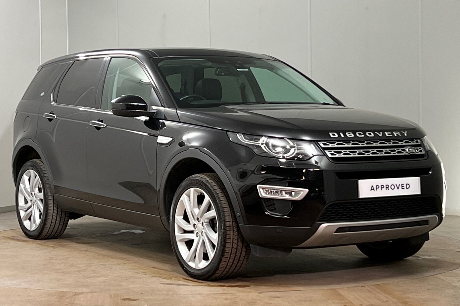 Main listing image - Land Rover Discovery Sport