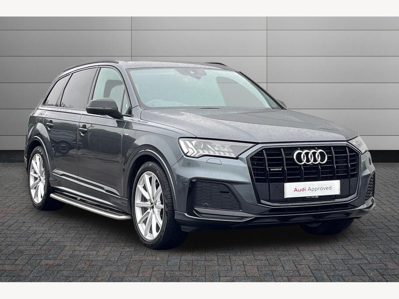 Main listing image - Audi Q7