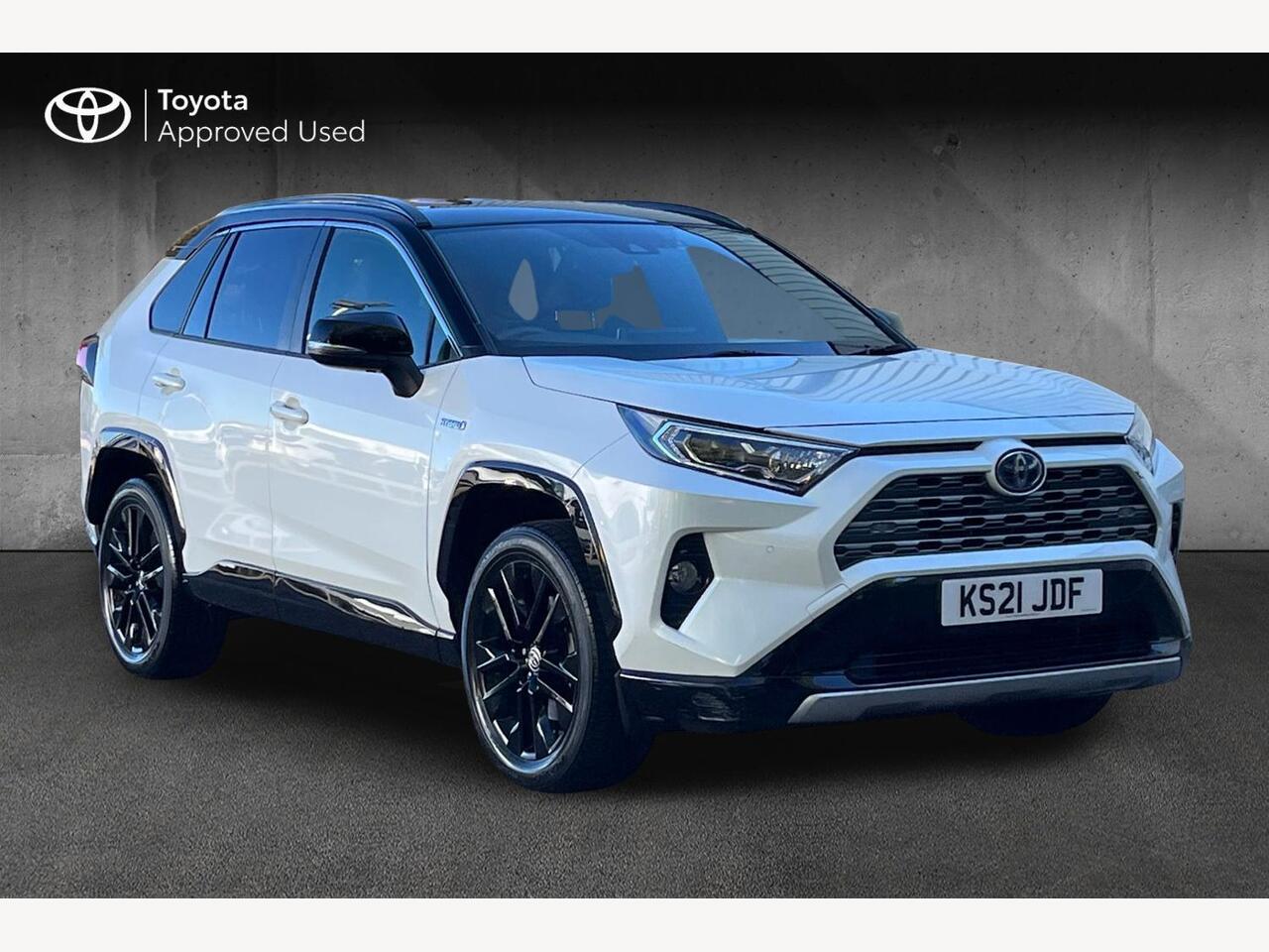 Main listing image - Toyota RAV4