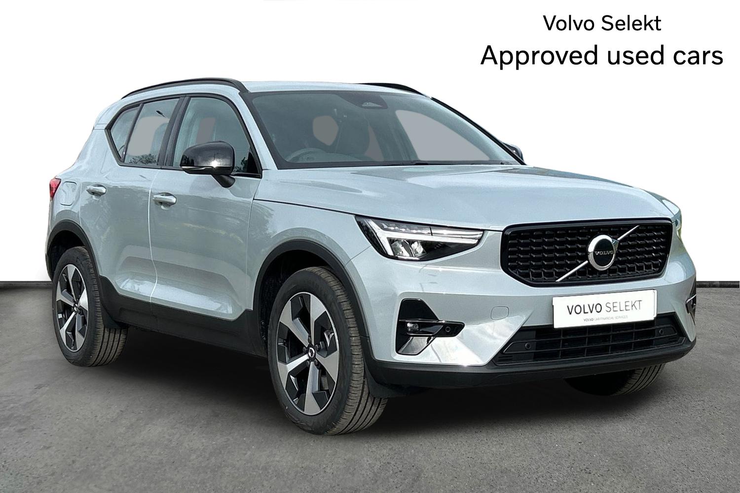 Main listing image - Volvo XC40