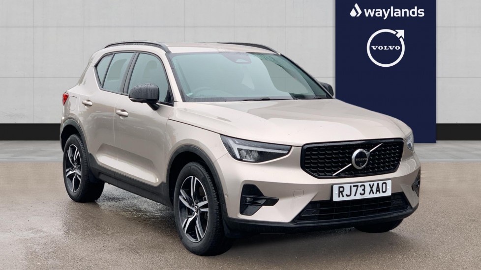 Main listing image - Volvo XC40