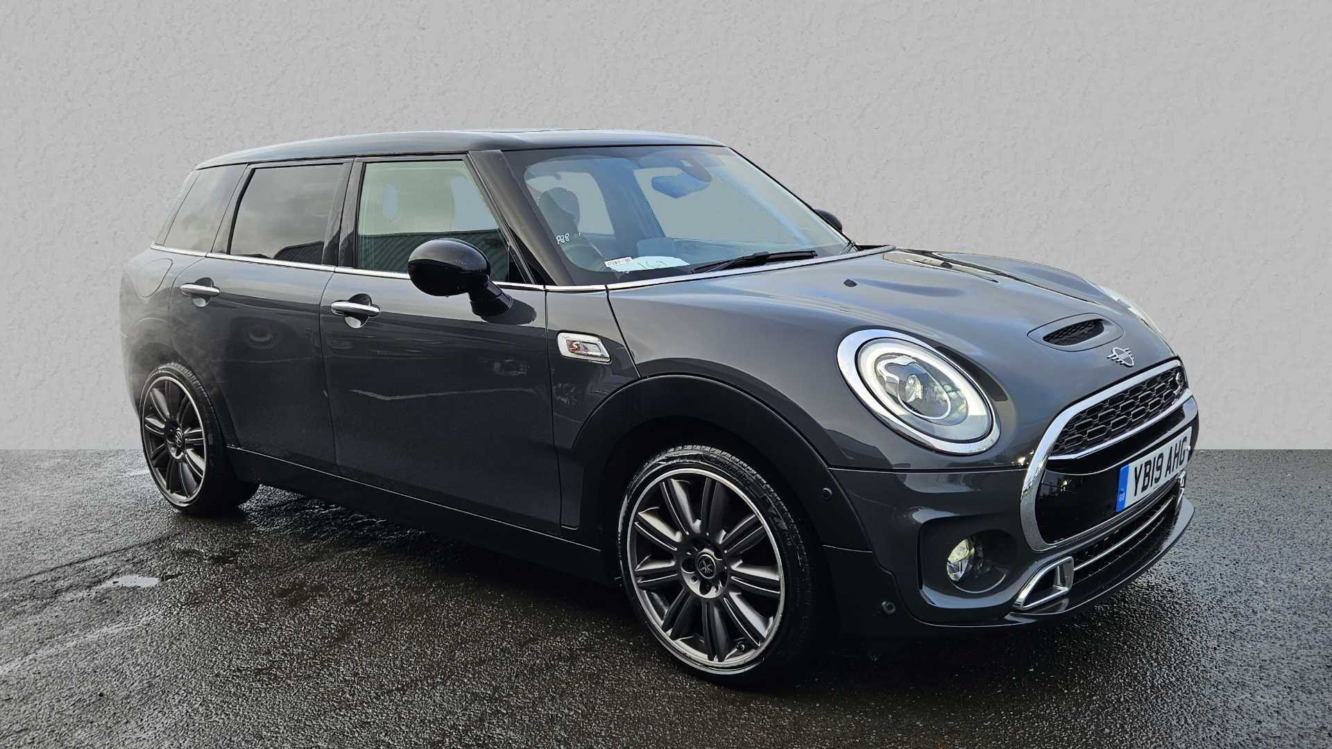 Main listing image - MINI Clubman