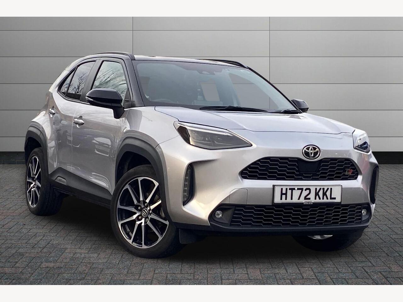 Main listing image - Toyota Yaris Cross