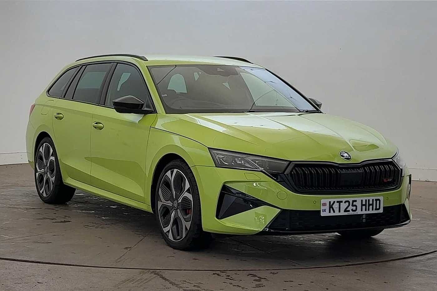 Main listing image - Skoda Octavia Estate