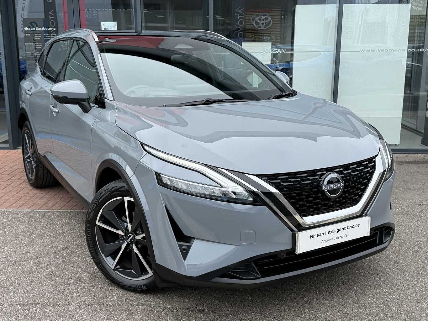 Main listing image - Nissan Qashqai