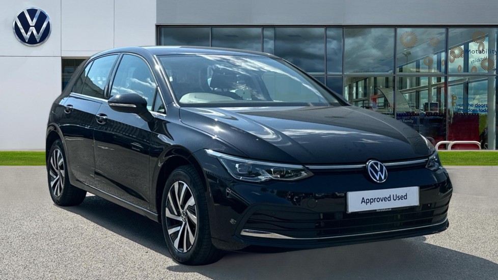 Main listing image - Volkswagen Golf